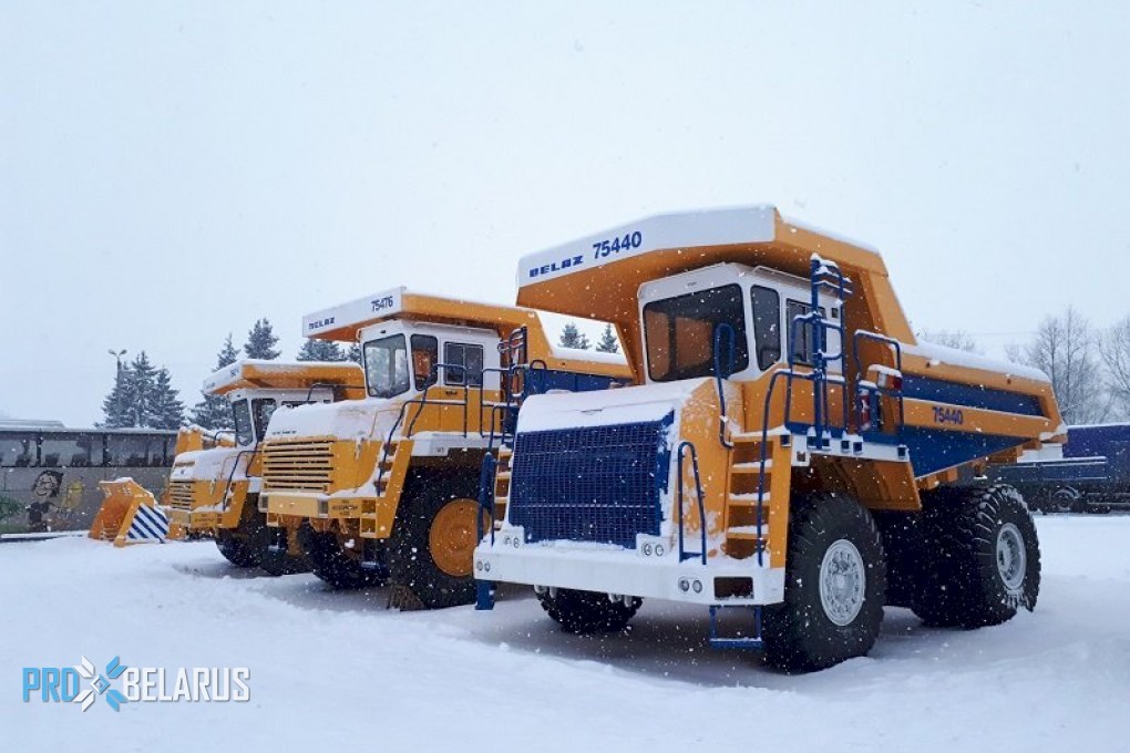 БелАЗ открыл масштабную выставку карьерной техники площадью около 8 тыс.кв.м.